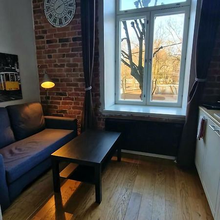 Cozy Two-Story Loft Apartments 6 تالين المظهر الخارجي الصورة